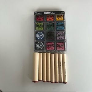 BRAND NEW -12 Ink mini stamp pad with 8 floral rubber stamp tapestry stamps